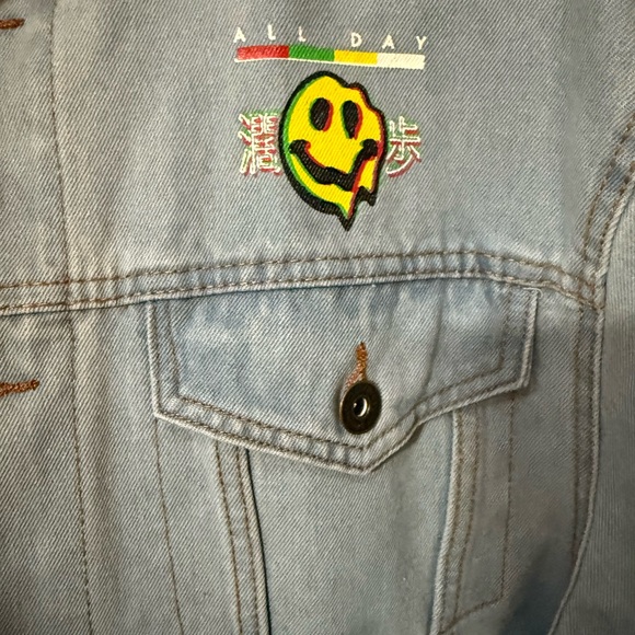 Women’s Brooklyn Cloth Light Blue Drip Oversized Jean Jacket EUC Size Large - Picture 5 of 8